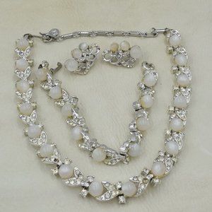 MCM Vintage Lisner Glass & Rhinestone Necklace Bracelet Earrings Parure